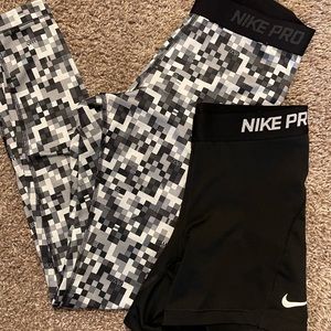 Nike pro womens size small bundle